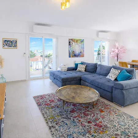 Apartment Jeanne Darc - Spacieux, 6 Personnes, Vue Mer, Terrasse, Familial Antibes