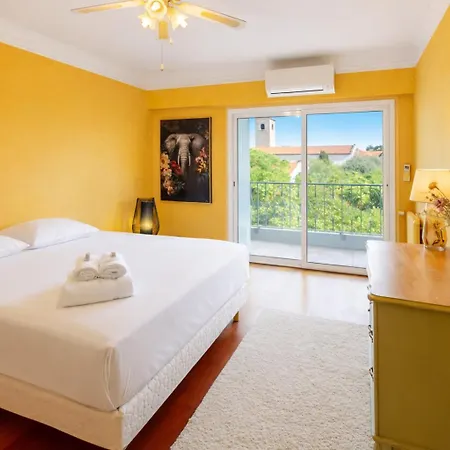 Appartement Jeanne Darc - Spacieux, Vue Mer, Terrasse, Proche Centre&plage Antibes
